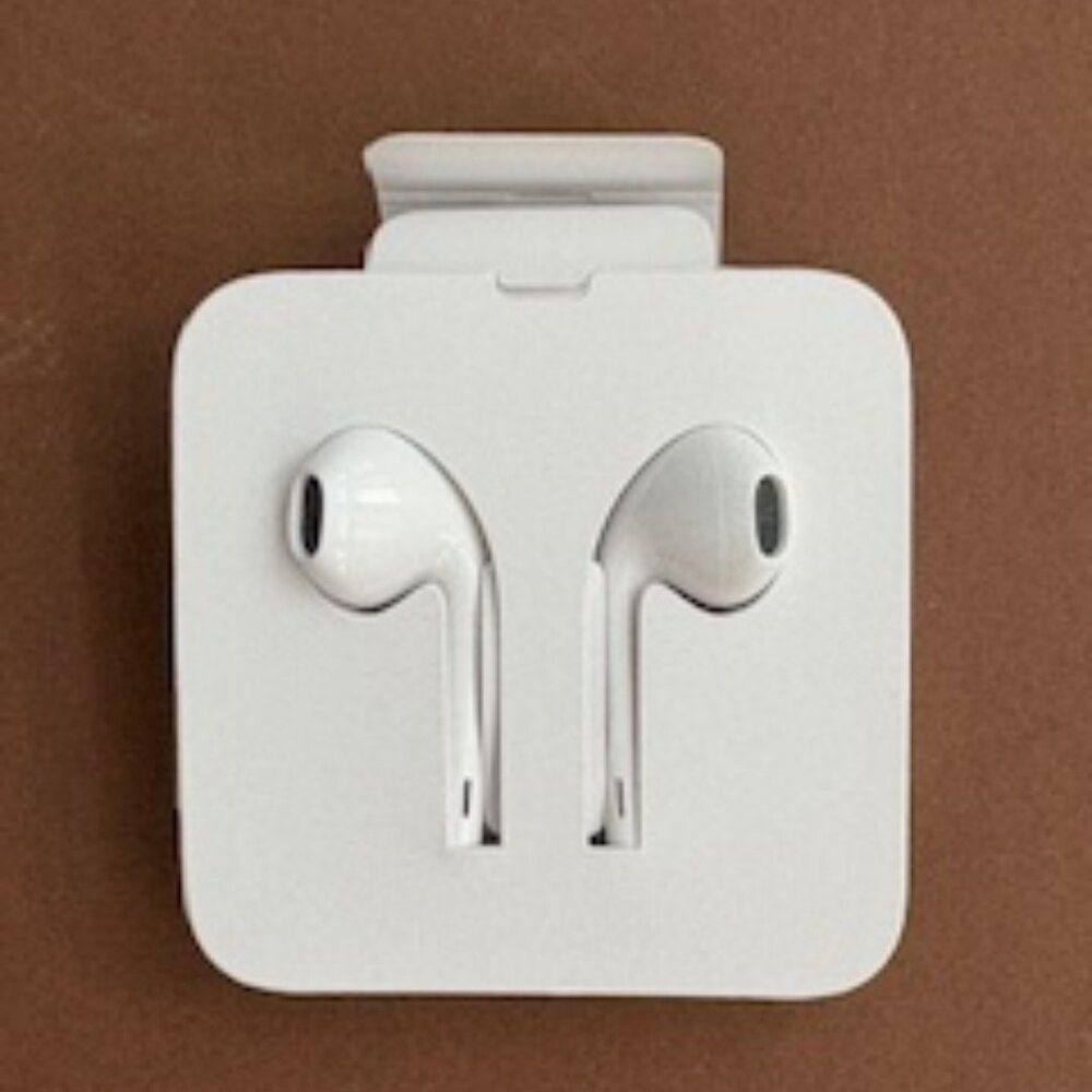 Apple - USB Power Adapter, LIghtning to USB Cable, and EarPods with Connector